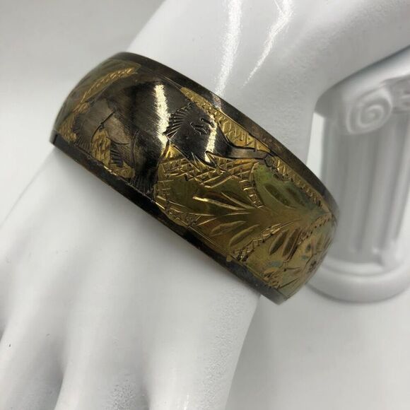 Vintage Elephant Animal Jungle Safari Metal Brass Women's Bangle Bracelet - Picture 1 of 10